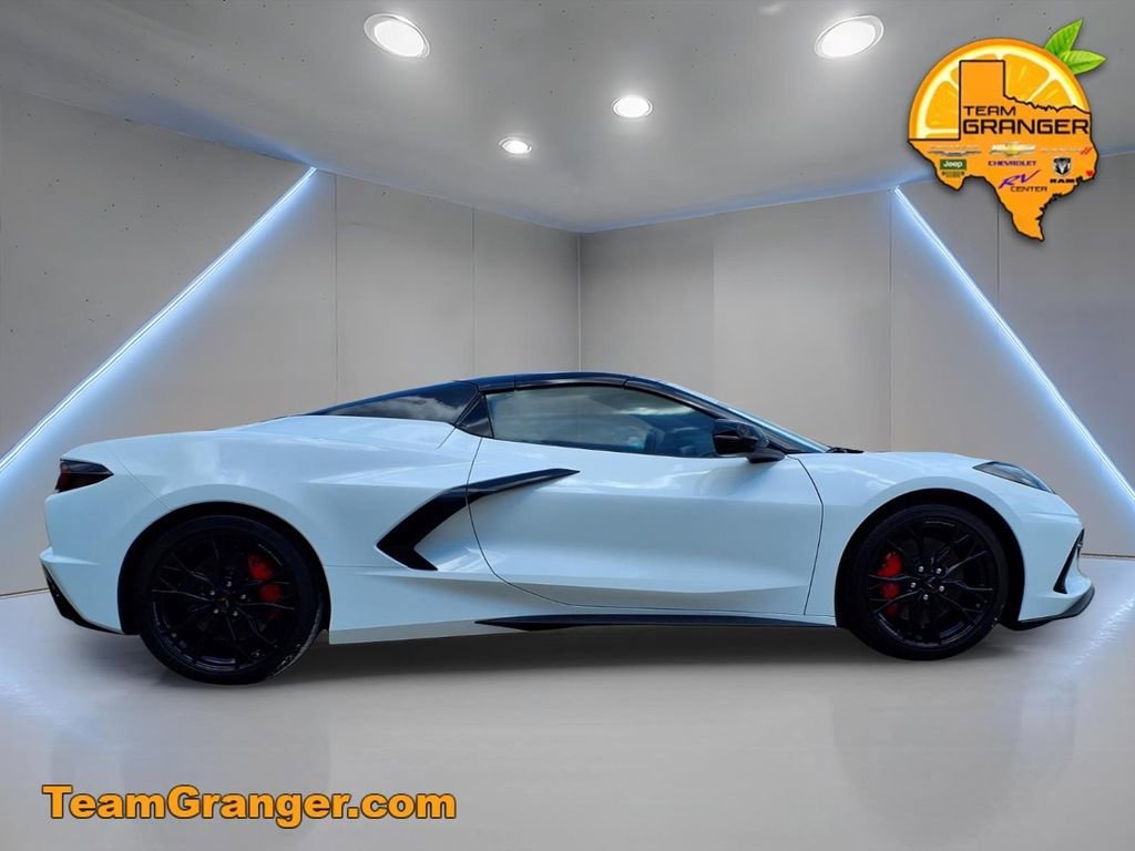 Used 2023 Arctic White Chevrolet 2LT image 5