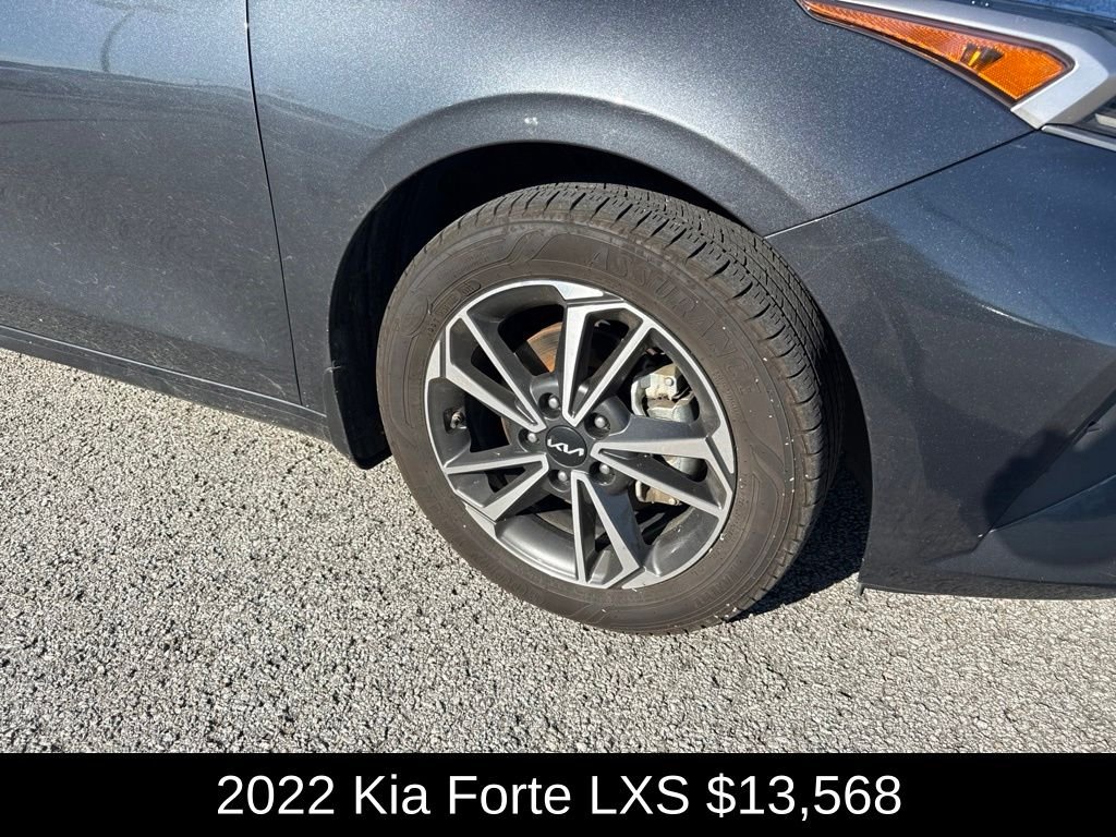 Used 2022 Gray Kia LXS image 9