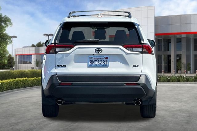 Certified Used 2019 White Toyota XLE Premium image 6