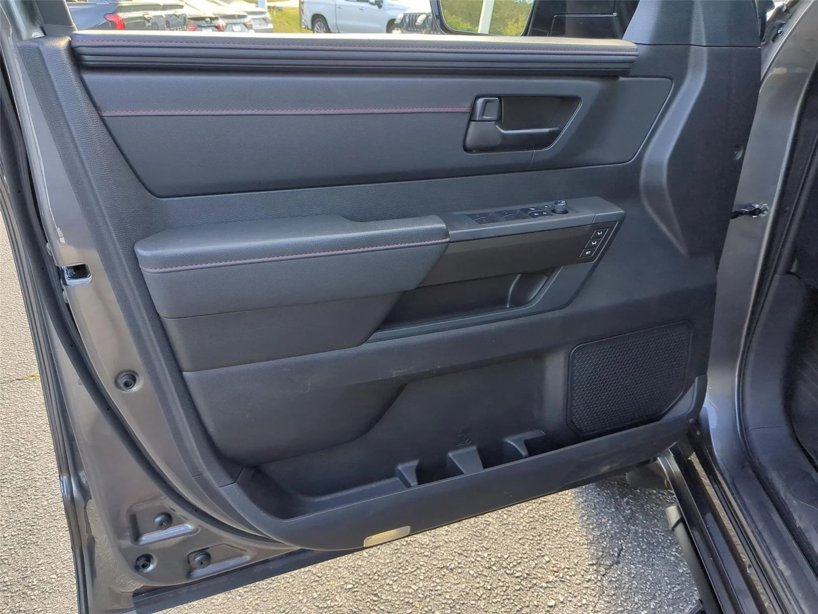 Used 2023  TOYOTA  image 15