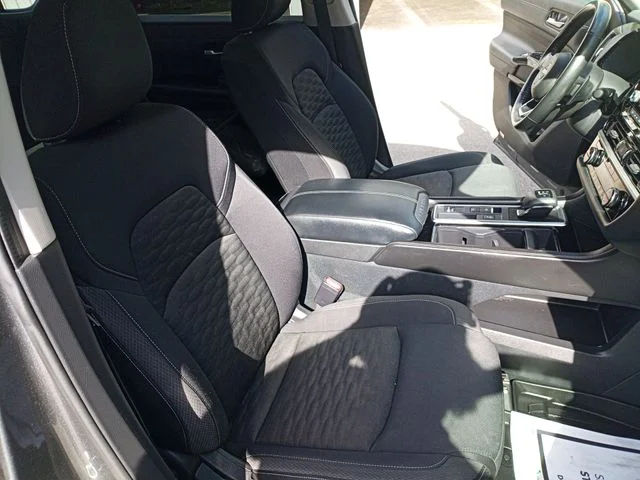 Used 2022 Gray Nissan SV image 28