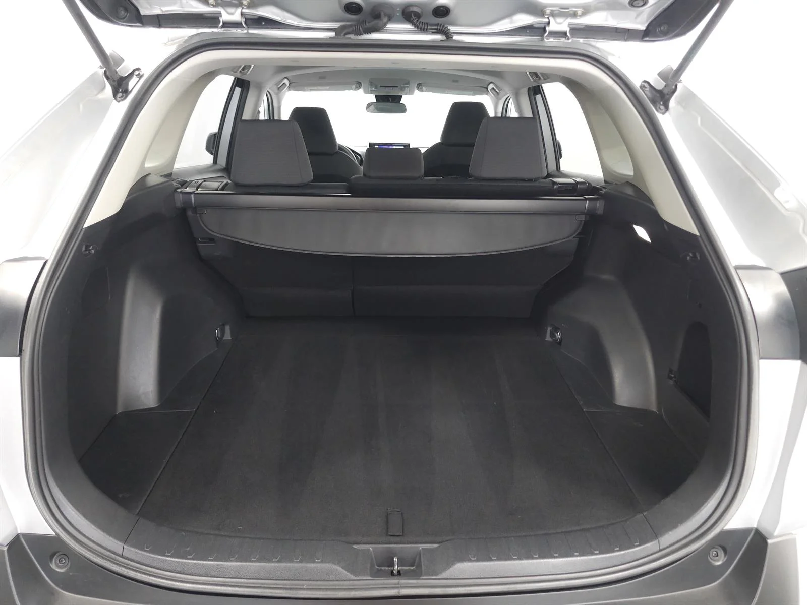 Certified Used 2025 Silver Toyota XLE image 10