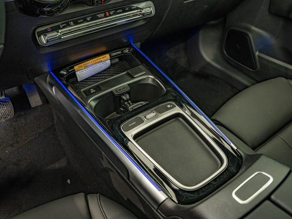 New 2026 Polar White Mercedes-Benz GLB 250 image 25