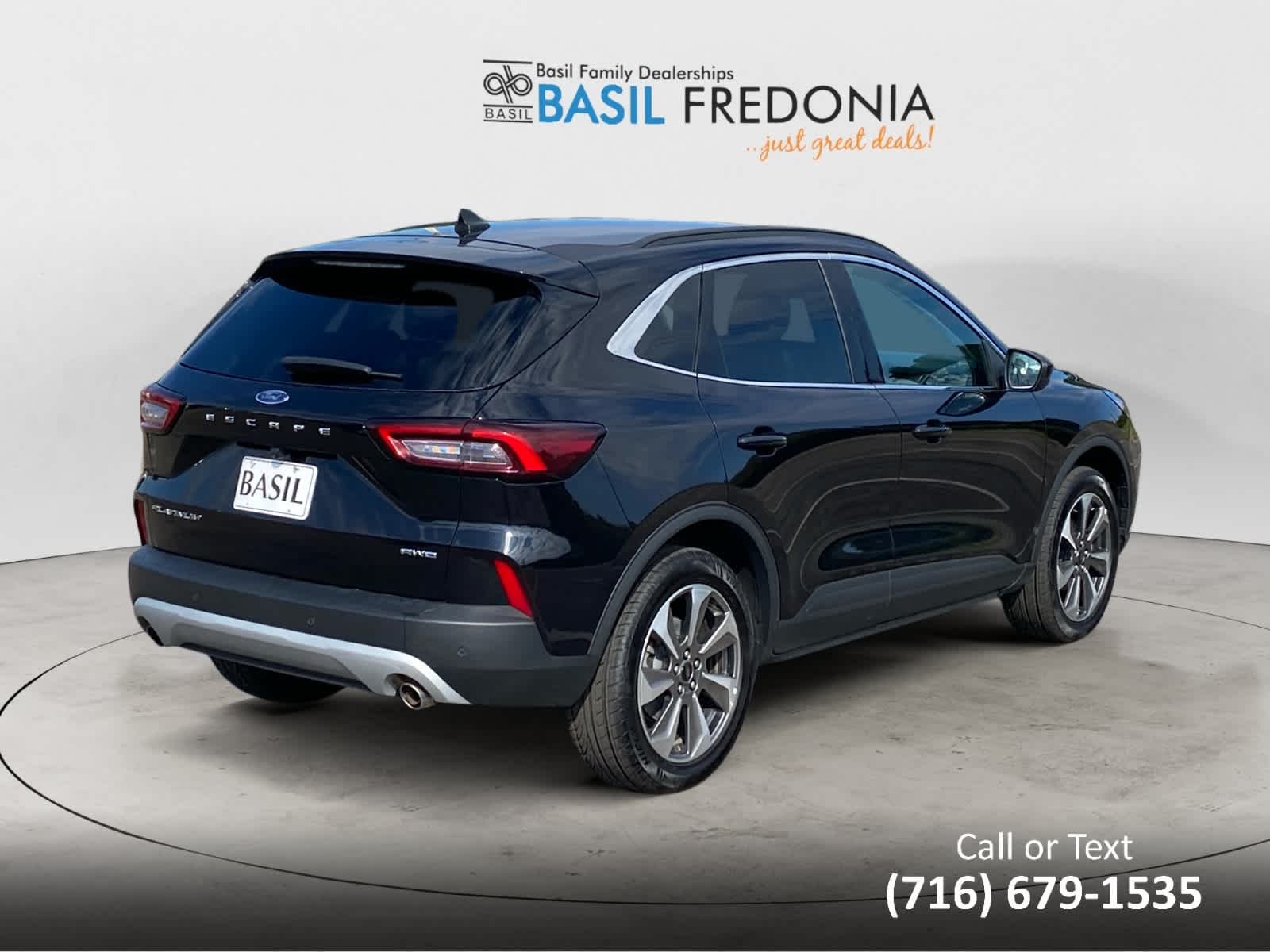 Used 2025 Agate Black Ford Platinum image 9