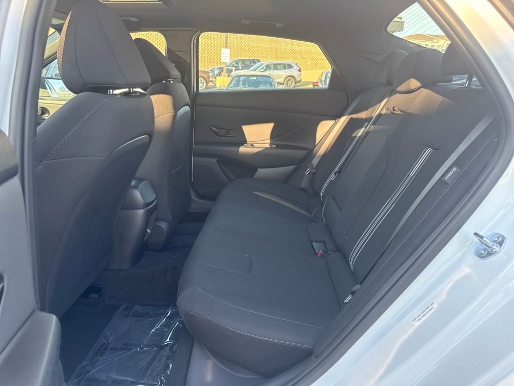 New 2026 White Hyundai SEL Sport image 25