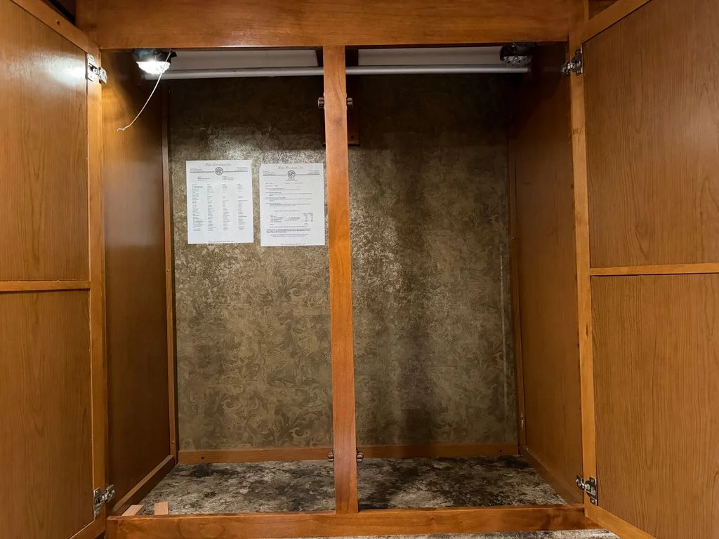 Used 2014  Tiffin  image 63