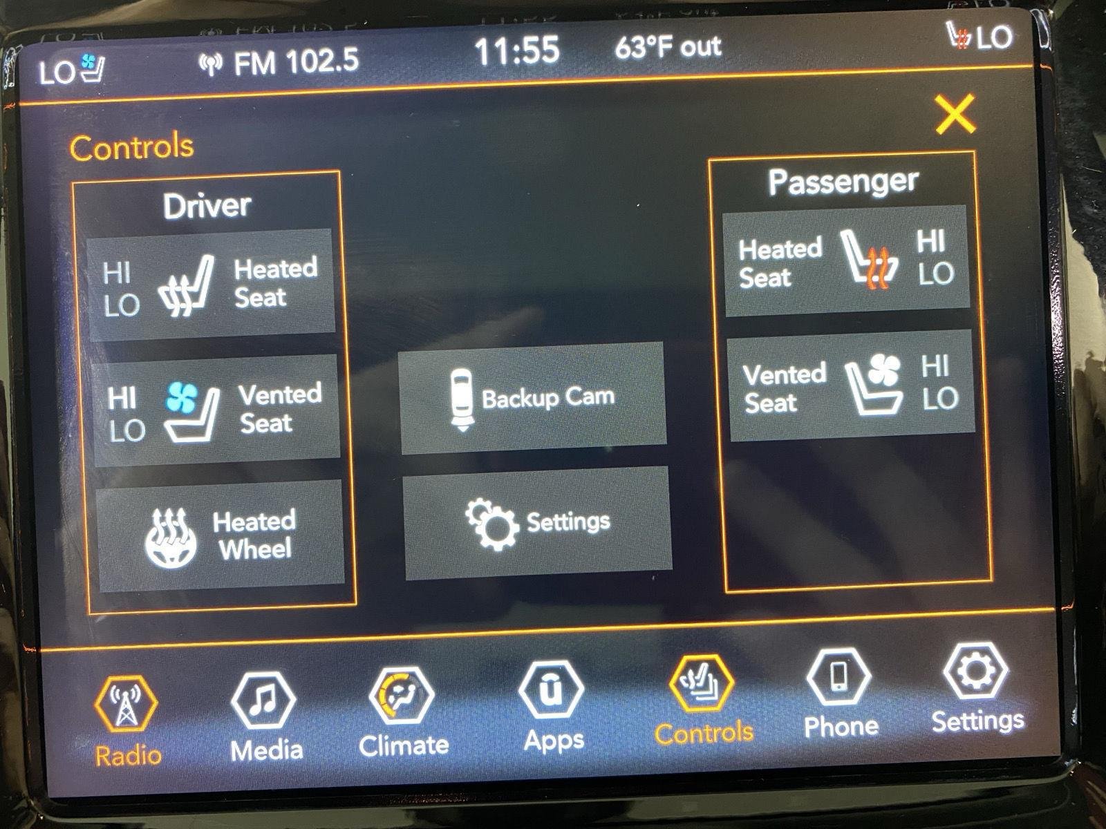 Used 2019 Bright White Clearcoat Jeep Limited image 23