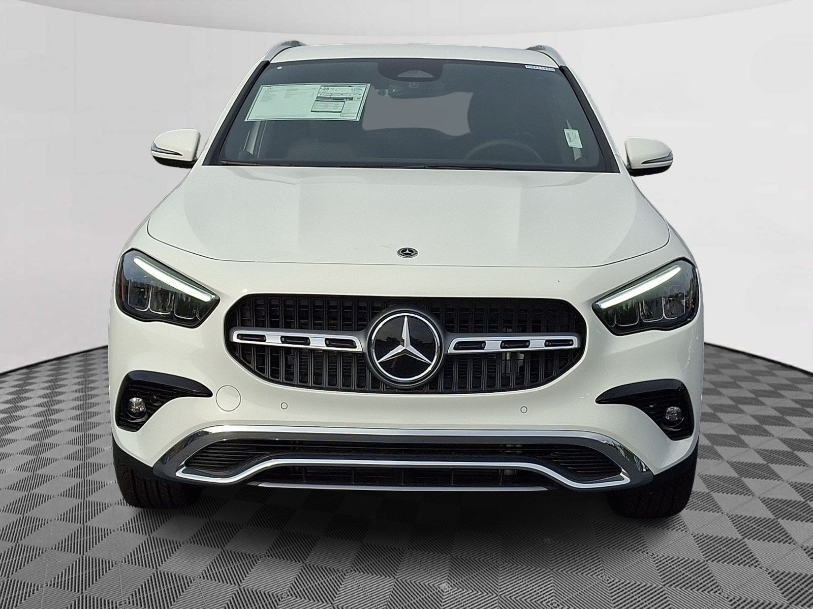 New 2026 Polar White Mercedes-Benz GLA 250 image 2