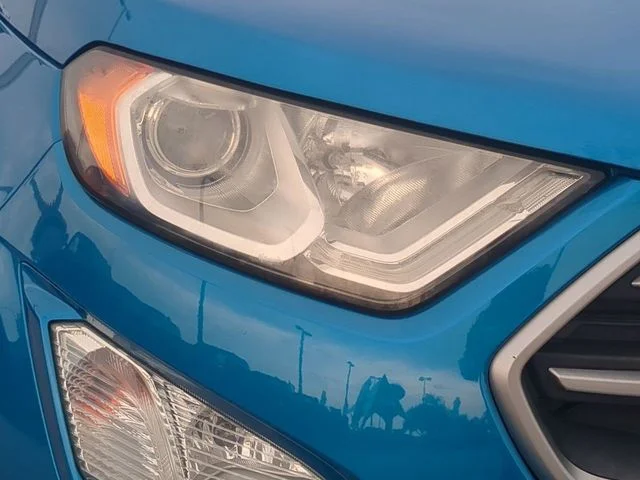 Used 2019 Blue Candy Ford SE image 10