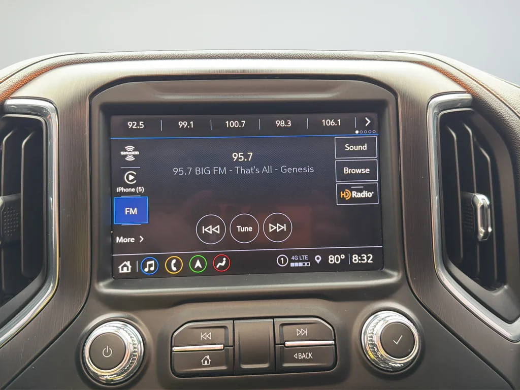Used 2021 White GMC AT4 image 14