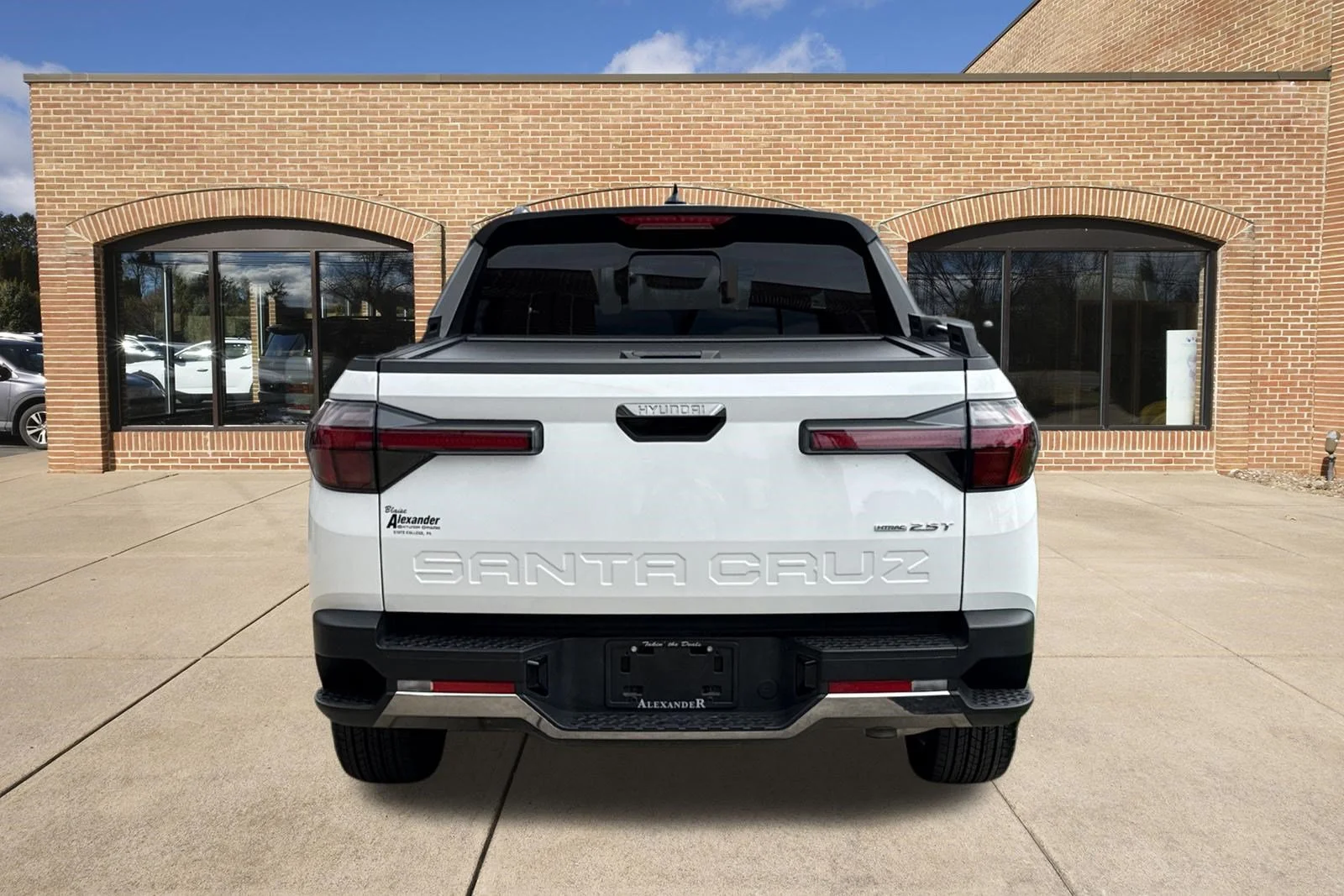 Used 2025 Atlas White Hyundai Limited image 4