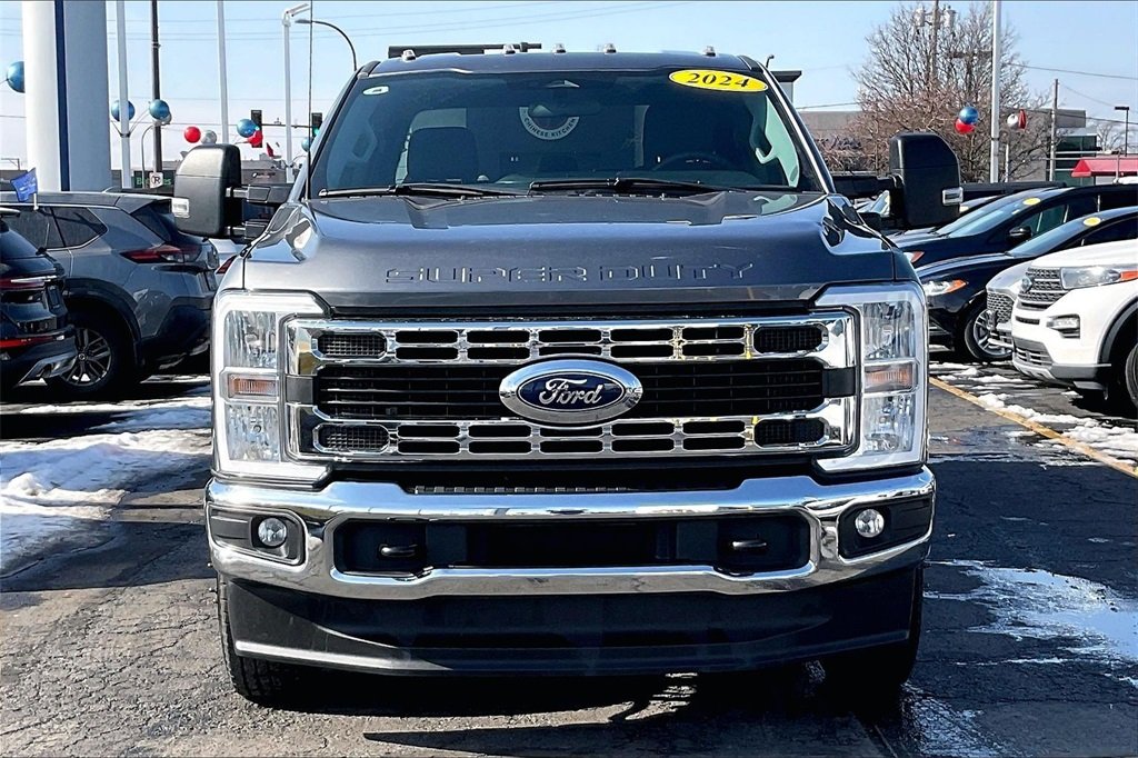 2024 FORD F-350 - Image 1