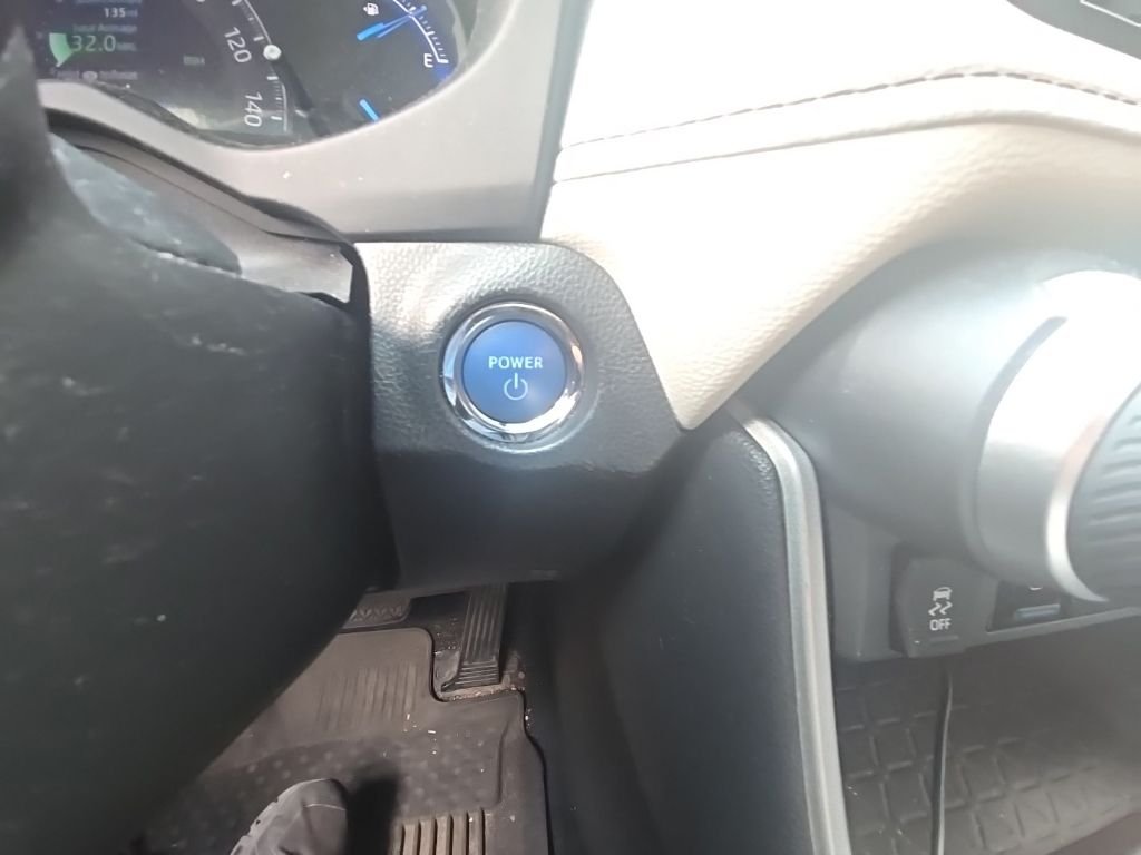 Used 2021 Silver Toyota Limited image 17