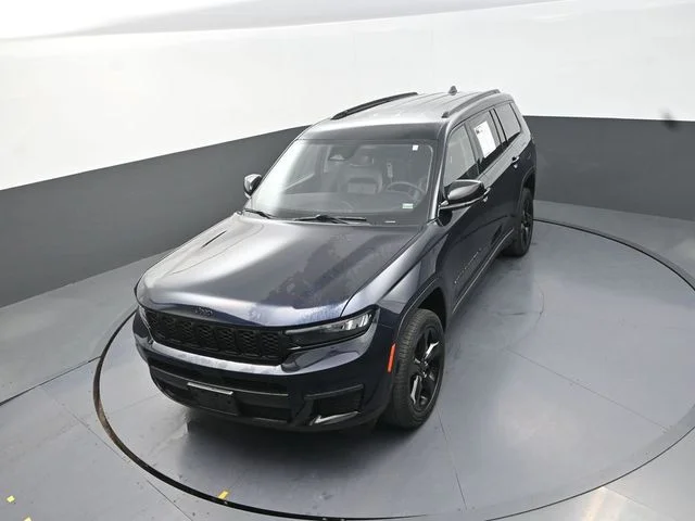 Used 2024 Blue Jeep Limited image 14