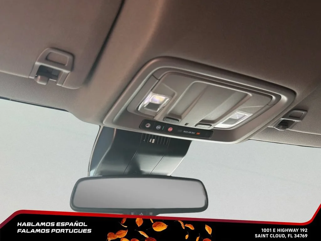 Used 2024 Summit White Chevrolet Custom image 21
