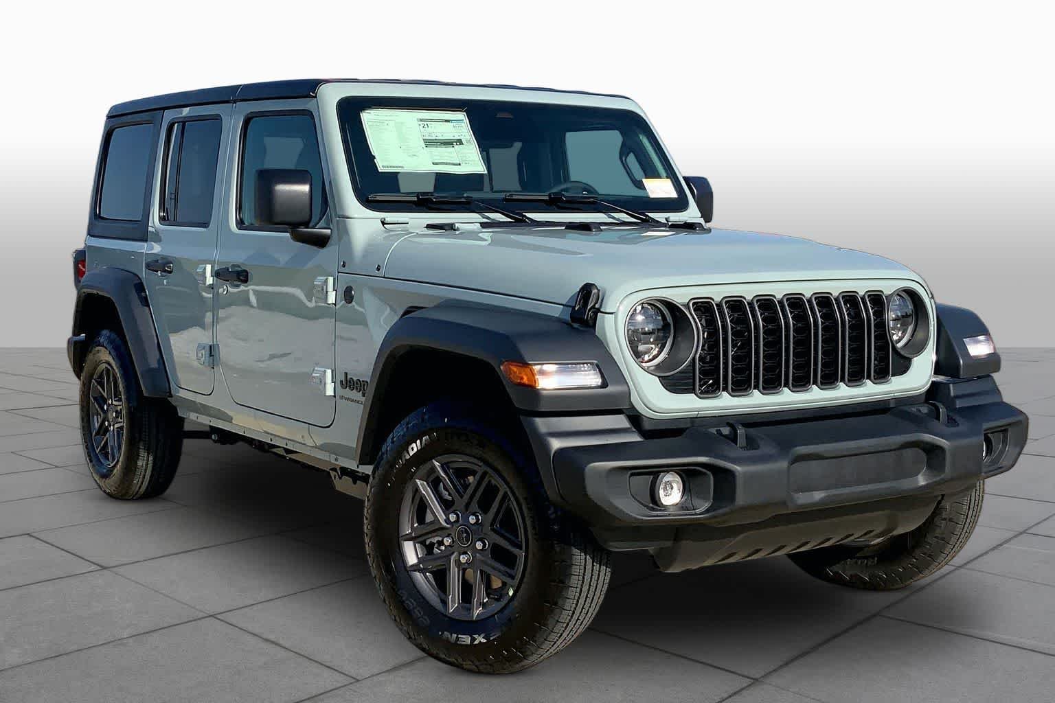 New 2026 Earl Clearcoat Jeep Sport S image 2