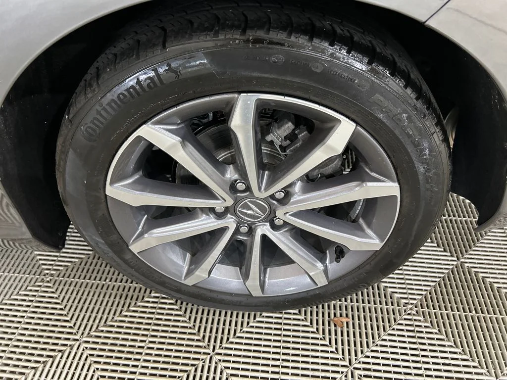 Certified Used 2023  Acura Base image 9
