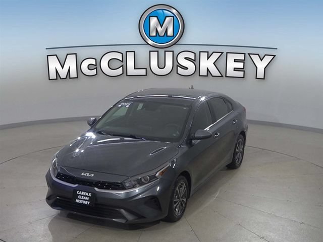 Certified Used 2024 Gravity Gray Kia LXS image 5