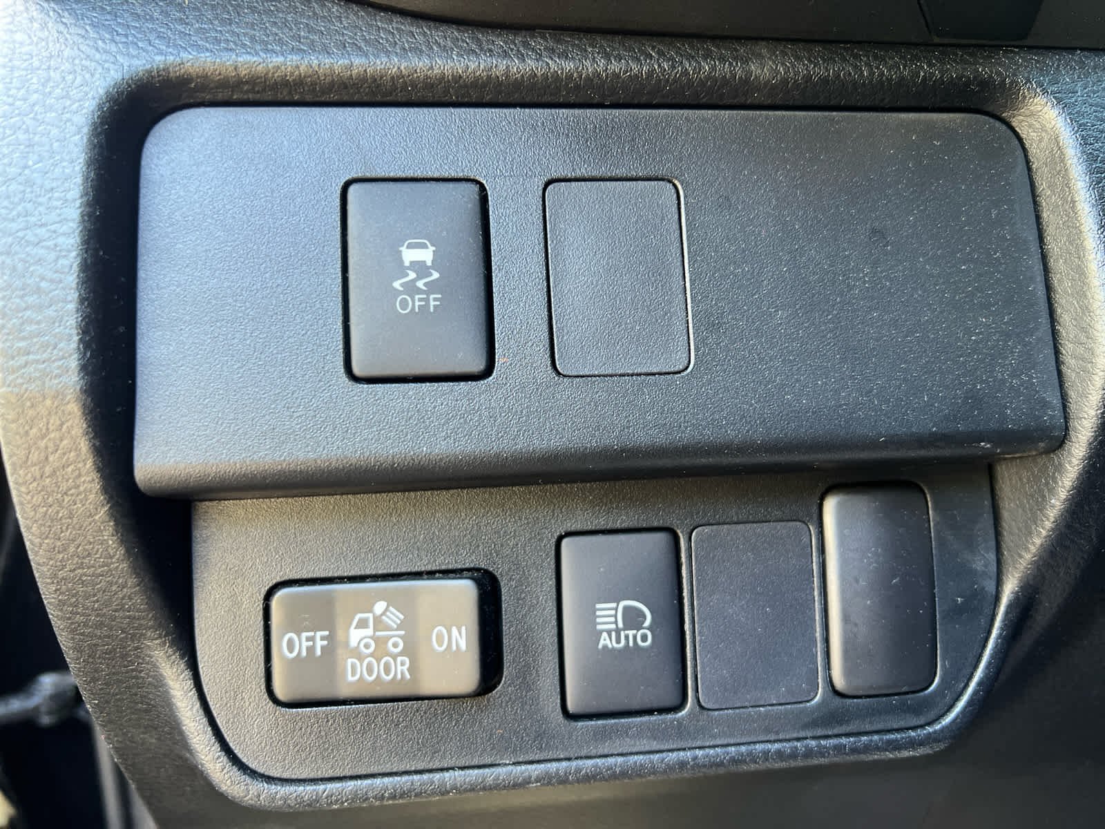 Used 2021 Midnight Black Metallic Toyota SR image 21