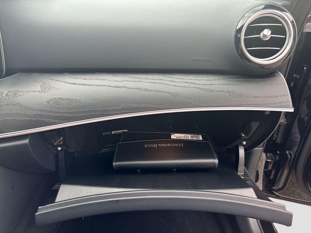 Used 2019 Black Mercedes-Benz E 300 image 22