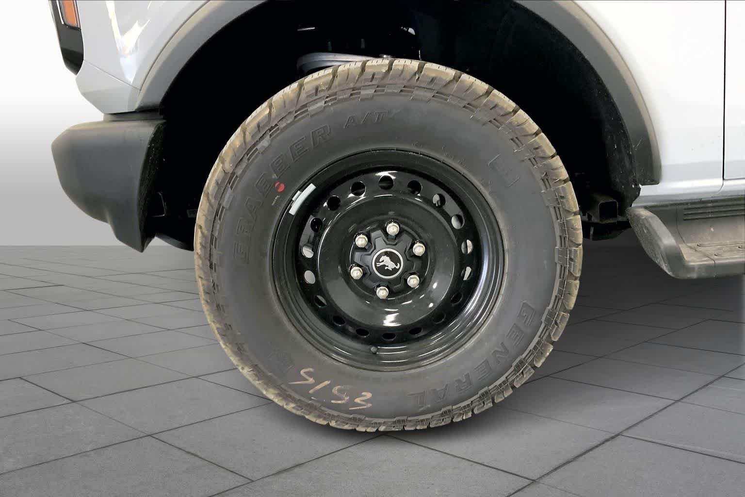 New 2026 Avalanche Ford Outer Banks® image 9