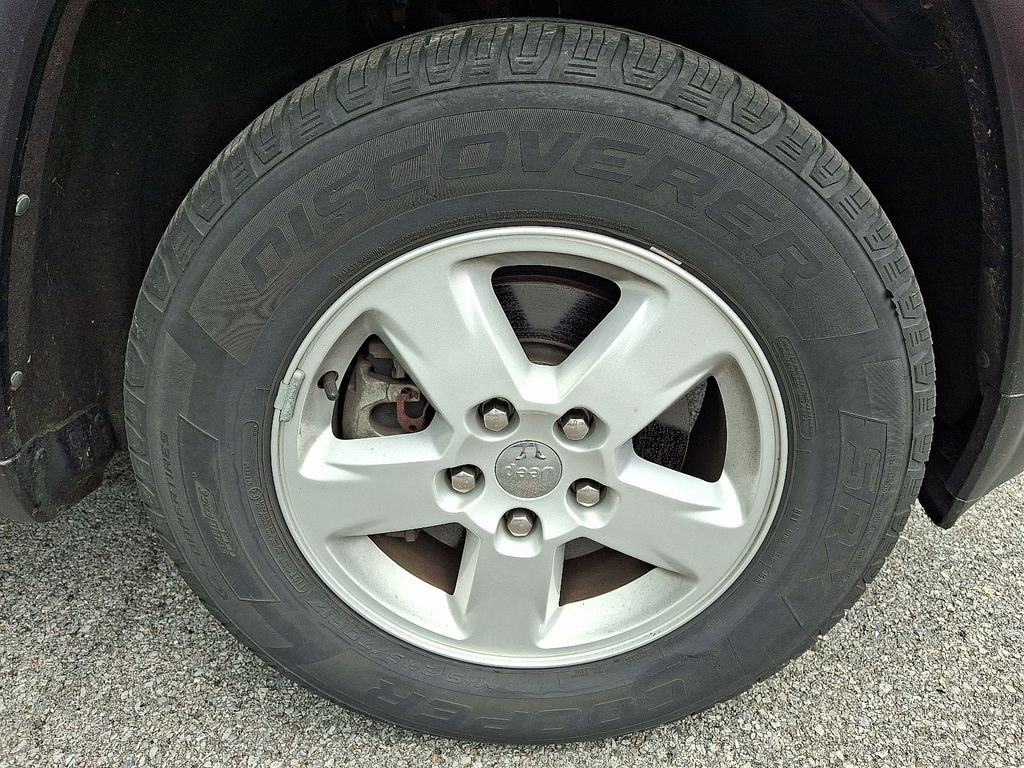 Used 2011 Black Jeep Laredo image 8