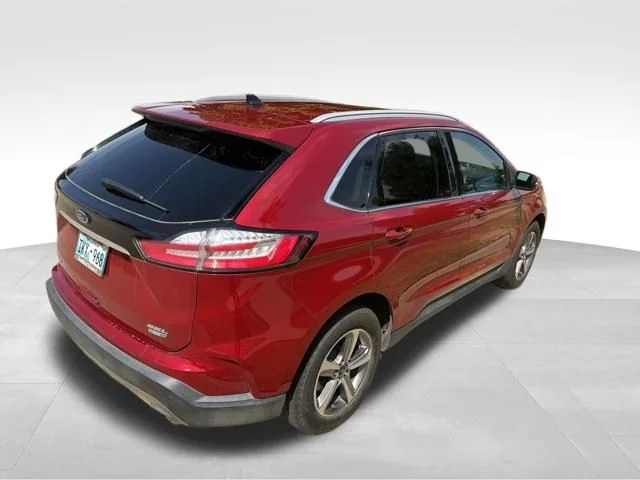 Used 2020 Red Ford SEL image 3