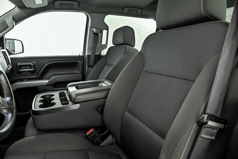 Used 2017  Chevrolet LT image 14