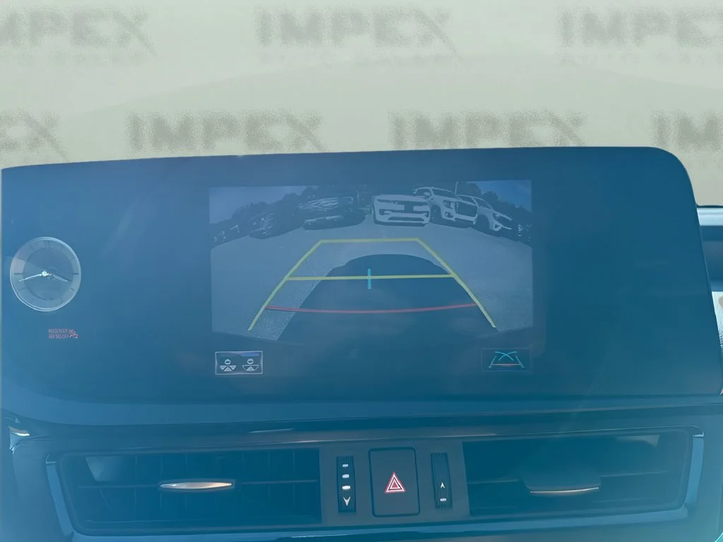 Used 2022 Red Lexus 300h image 21