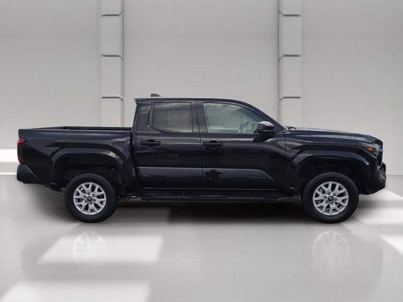Used 2025 Black TOYOTA SR DOUBLE CAB 5