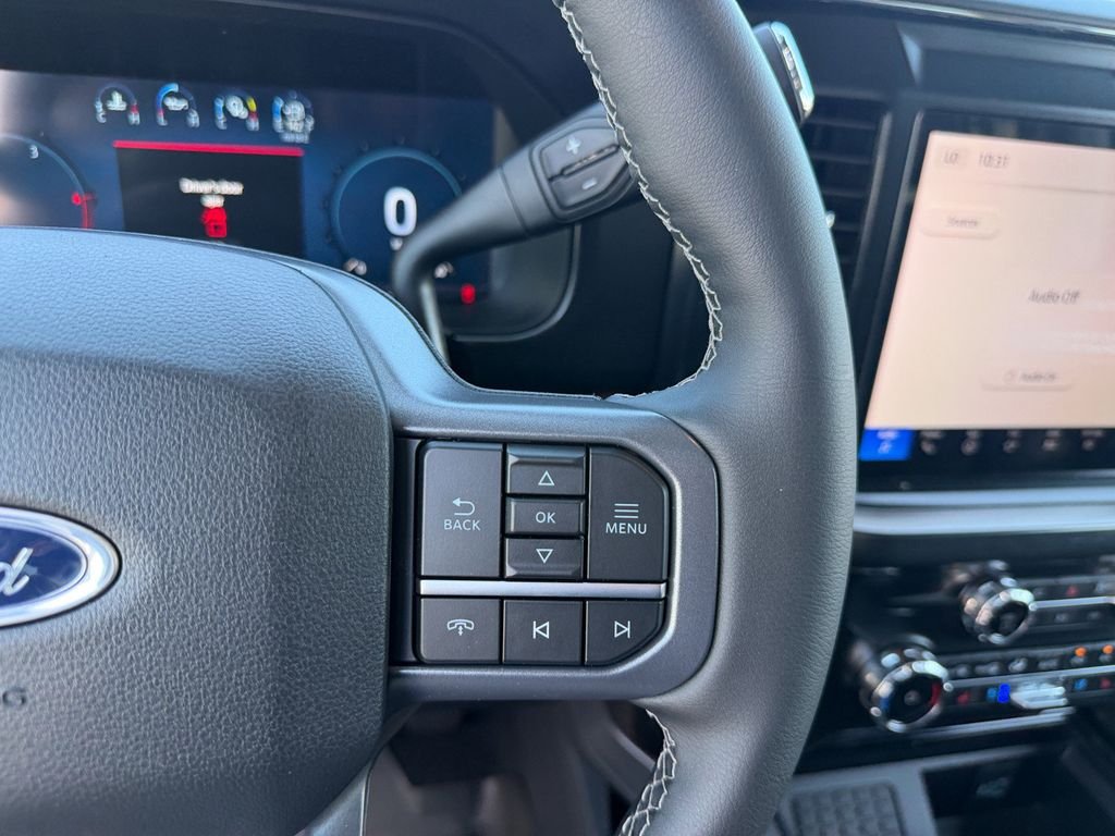 New 2026 Glacier Gray Metallic Tri-Coat Ford F-250® Lariat® image 21