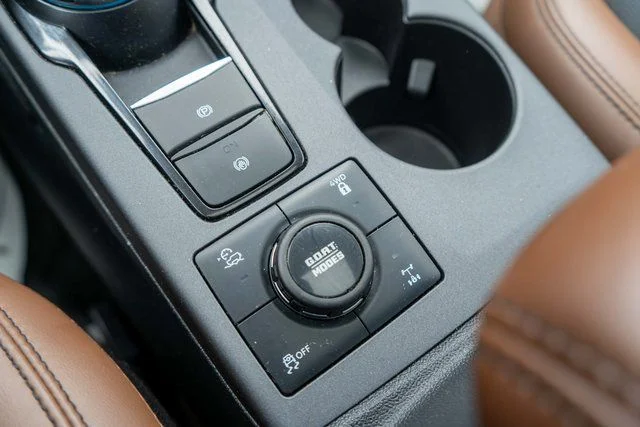 Used 2021 Silver Ford Badlands image 29