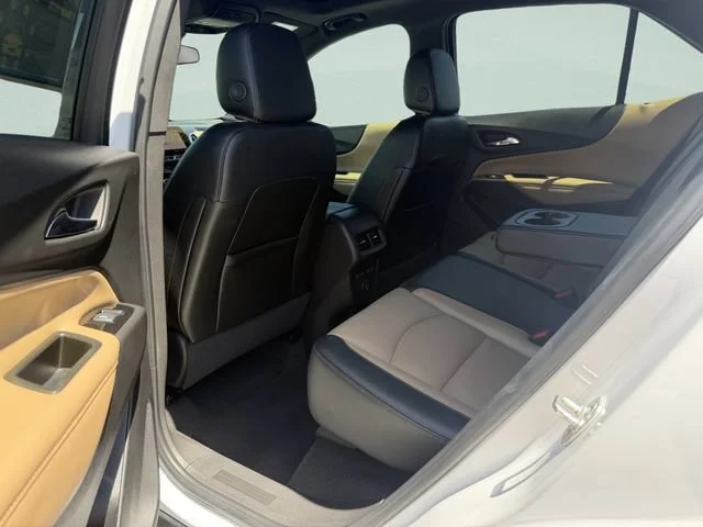 Used 2024 Iridescent Pearl Tricoat Chevrolet Premier image 32