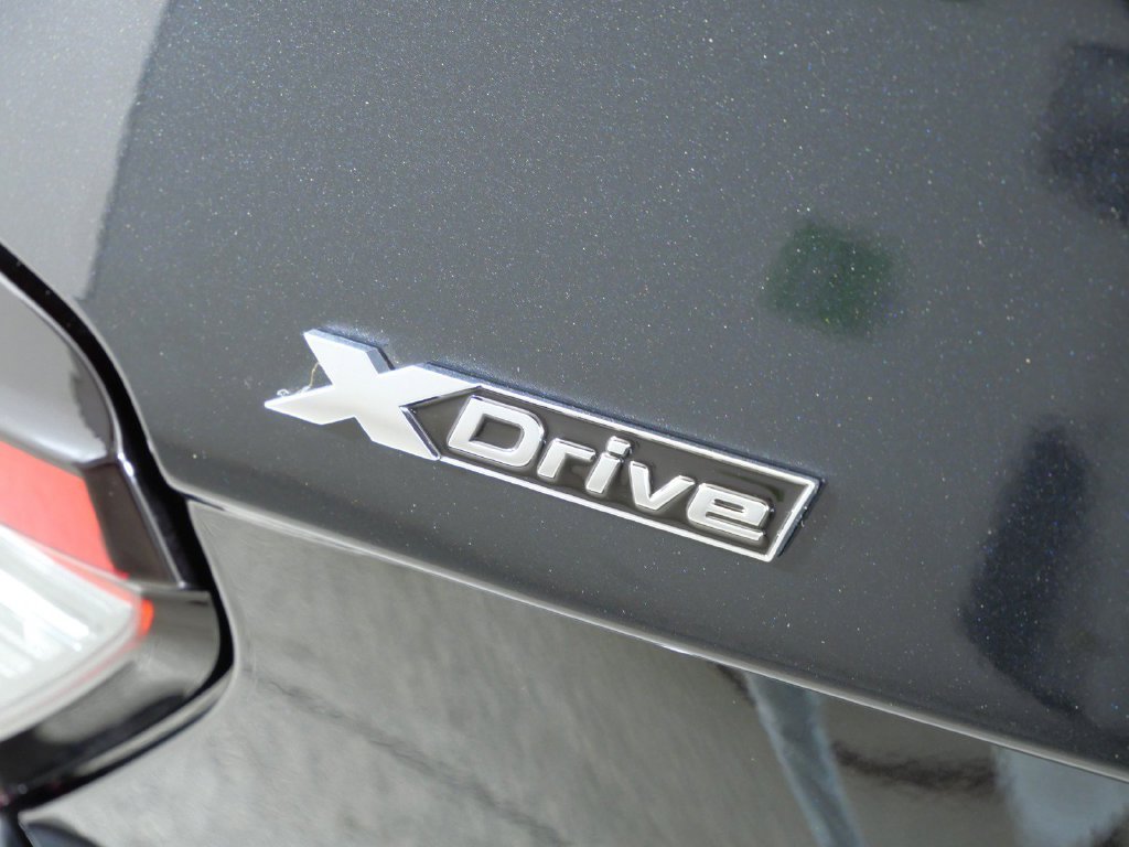 New 2027 Black Sapphire Metallic BMW M240i xDrive image 13