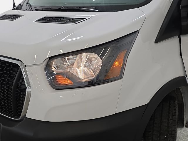 Used 2025 White Ford Base image 30