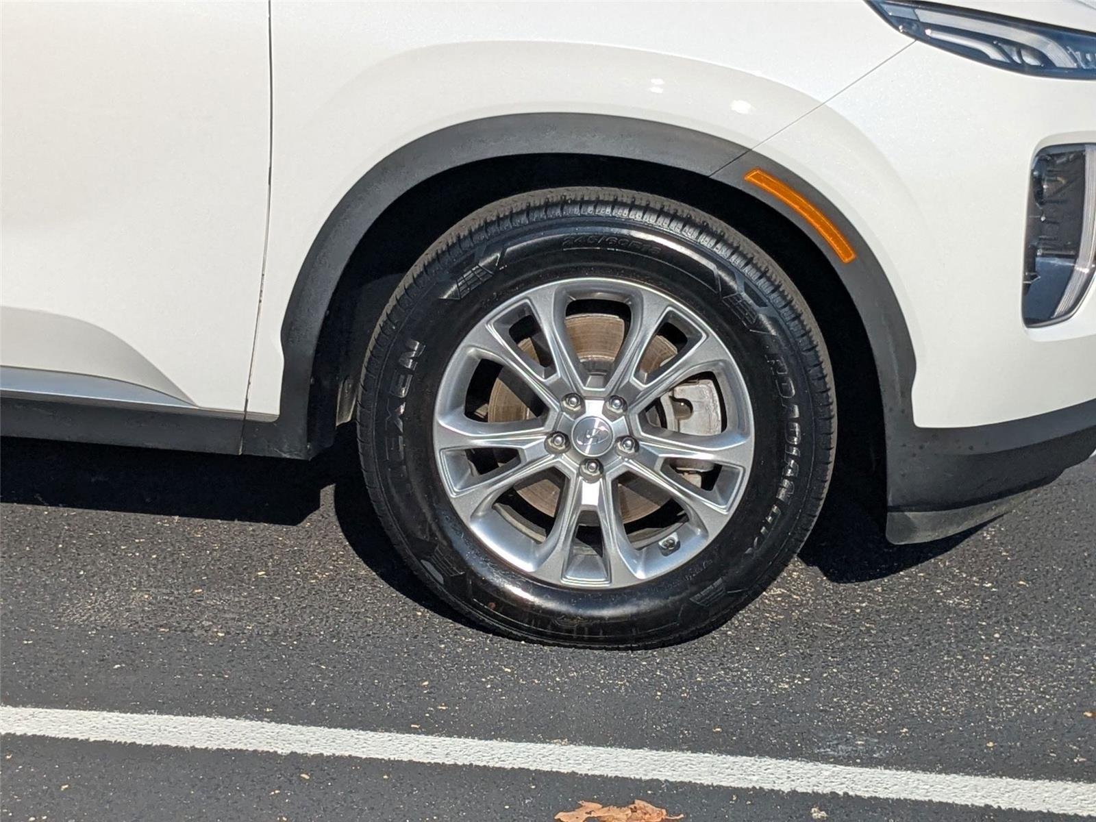 Certified Used 2021 Hyper White Hyundai SE image 10