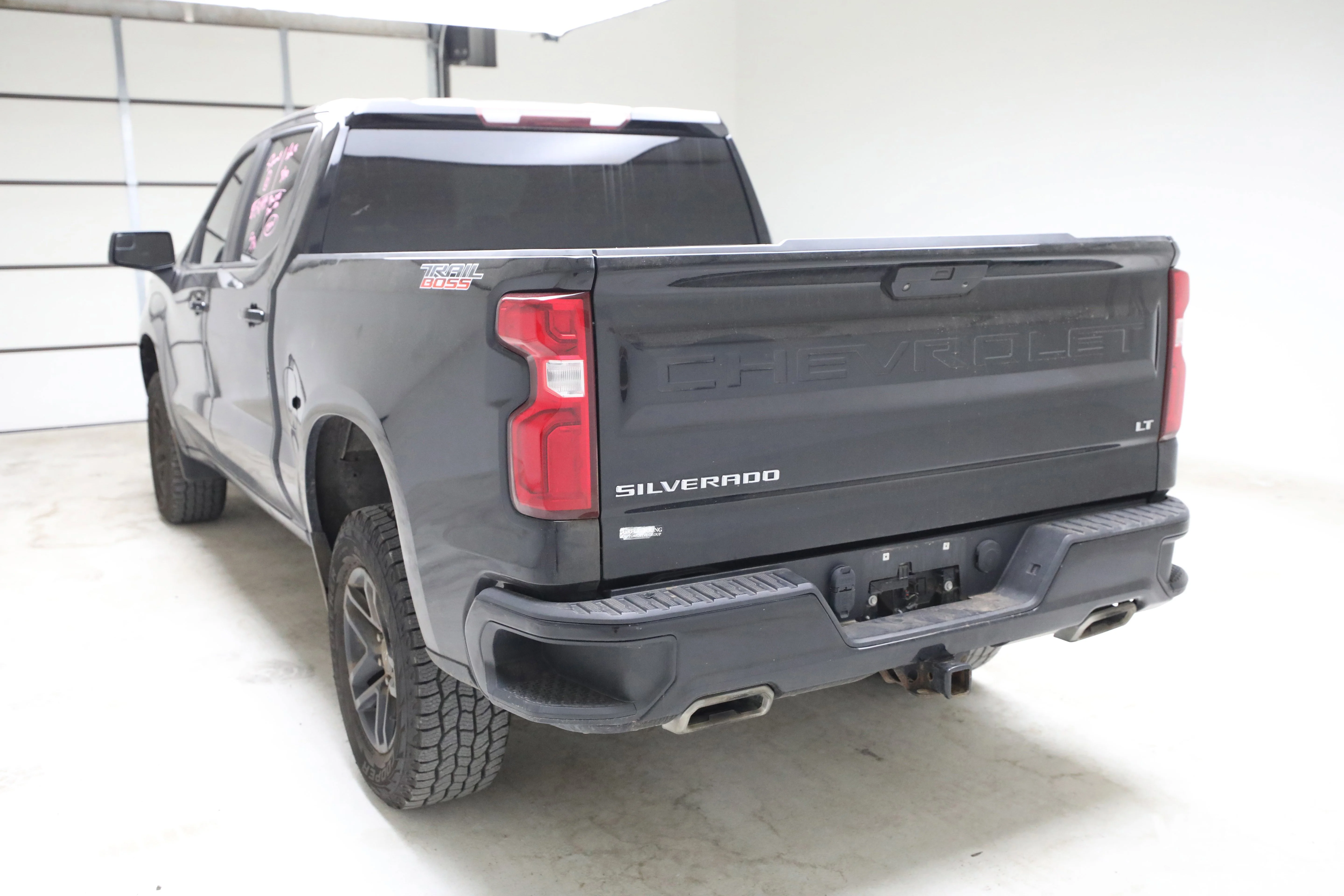 Pre-Owned 2020 Chevrolet Silverado 1500 LT Trail Boss Crew Cab 4x4 Z71
