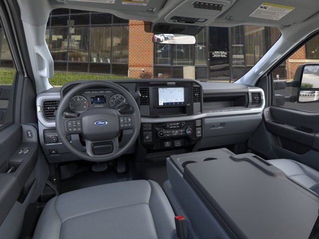 2025 Ford F-550 Super Duty Chassis Cab XL - Photo 15