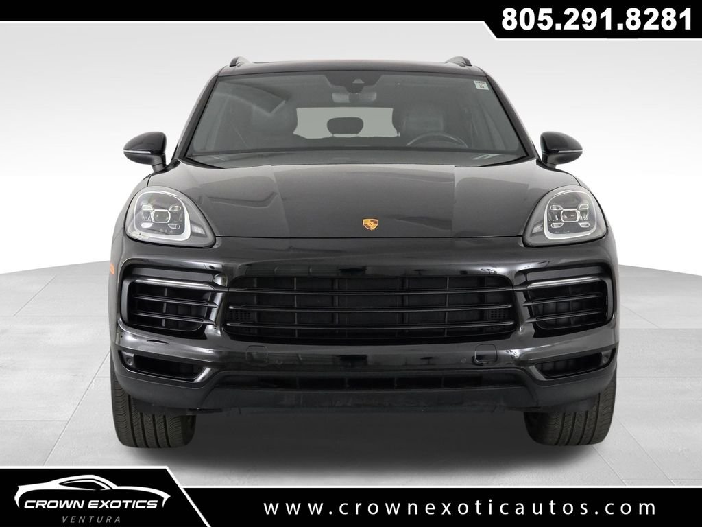 Used 2022  Porsche Base image 2