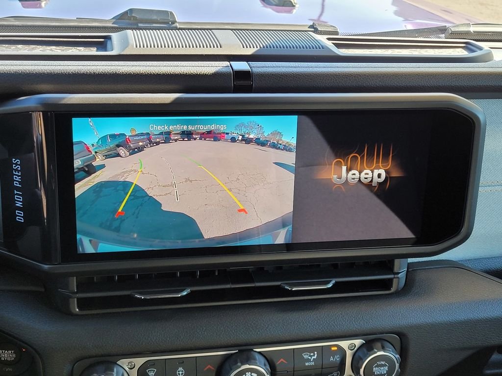 New 2026 Reign Exterior Paint Jeep Sport S image 9