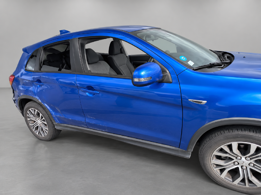 Used 2017  Mitsubishi 2.0 ES image 2