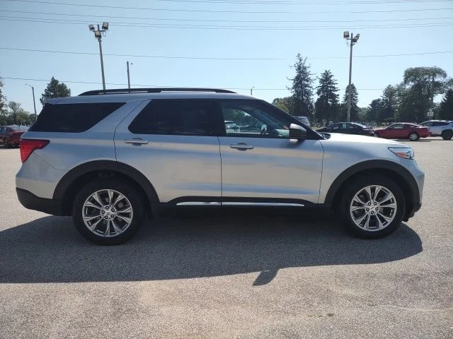 Certified Used 2021 Silver Metallic Ford XLT image 6