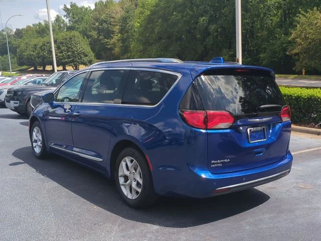 Used 2019 Blue Chrysler Touring L image 3