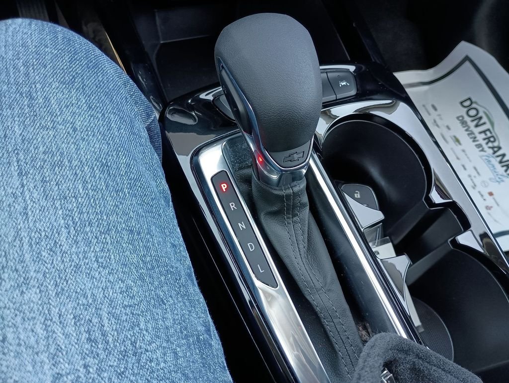 Used 2025 Red Chevrolet LT image 26