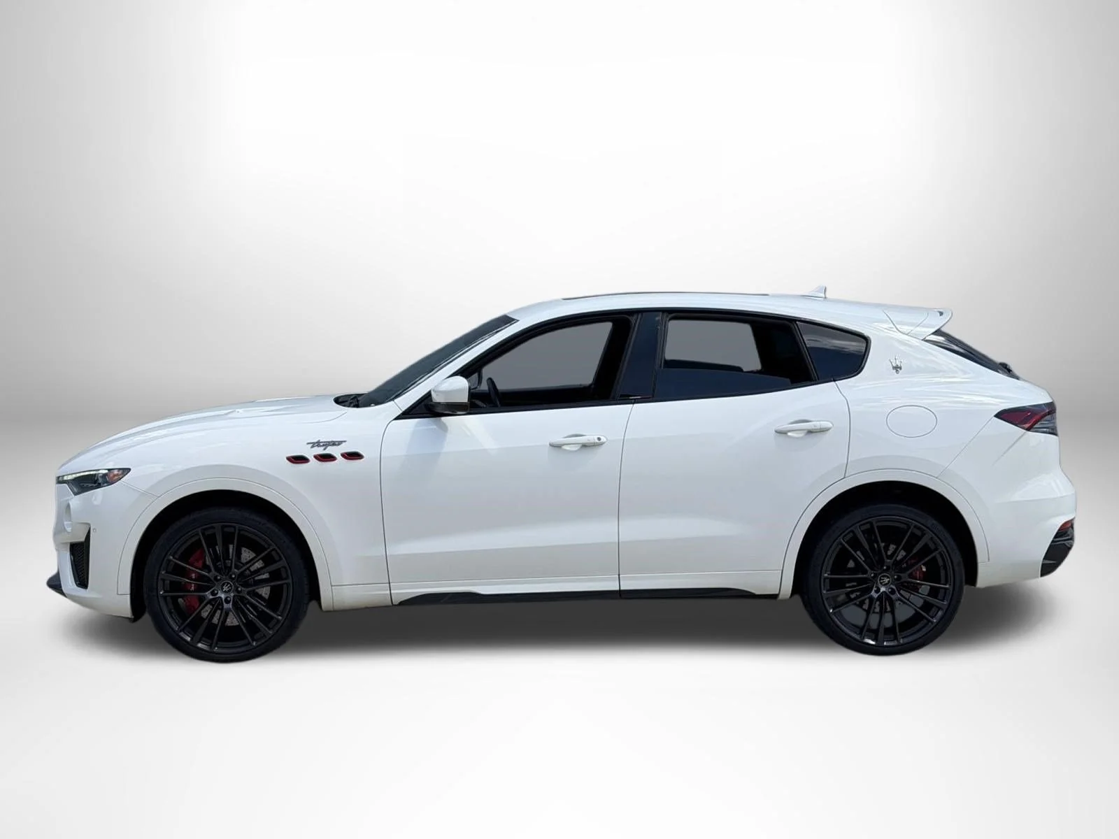 Used 2022 Bianco Maserati Trofeo image 3