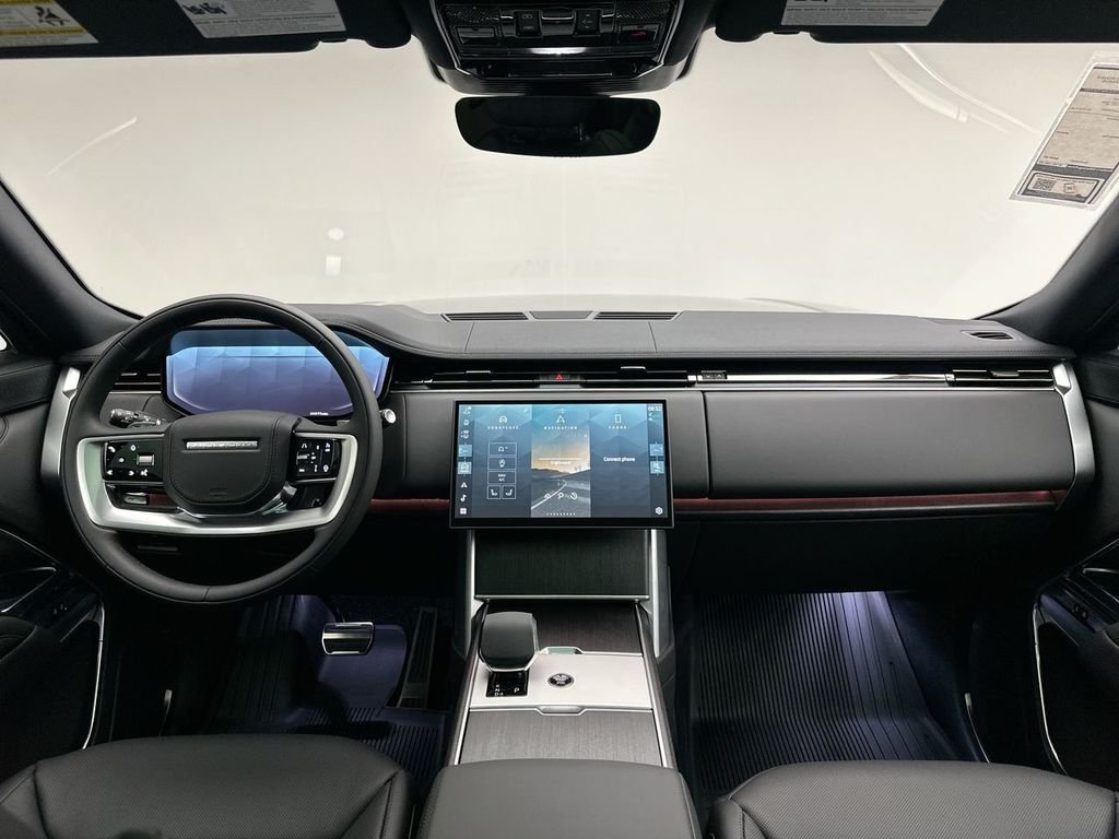 New 2026 Eiger Grey Land Rover SE image 8