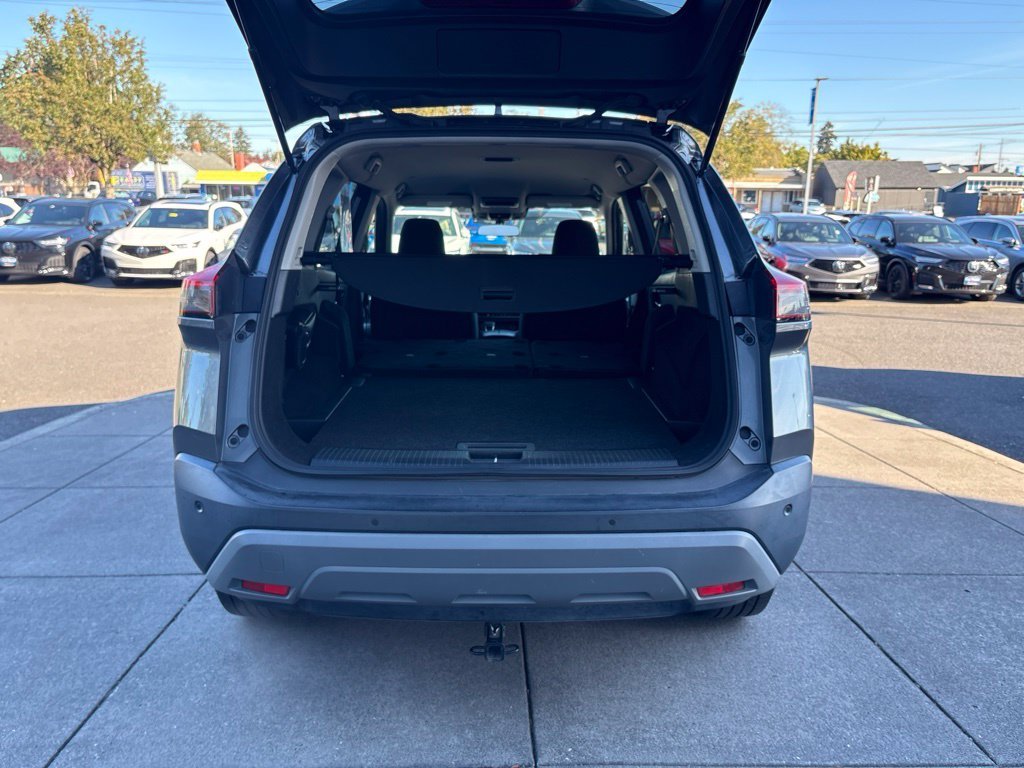 Used 2022 Gray Nissan SV image 31