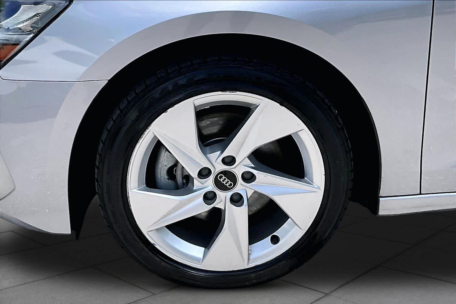 Used 2022 Florett Silver Metallic Audi Premium image 11