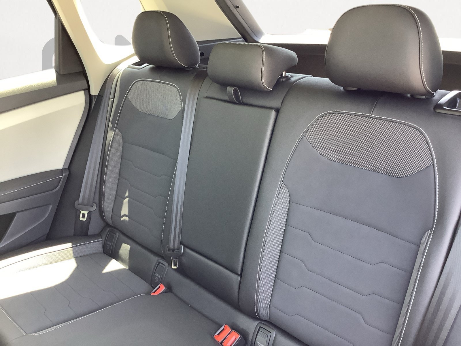 2026 Volkswagen Taos SE - Photo 23