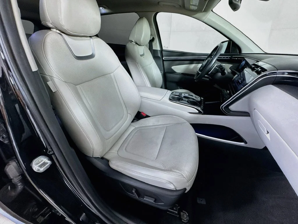 Used 2022 Black Hyundai Limited image 37